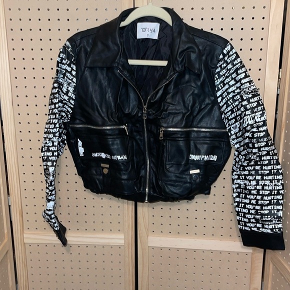 Rare size small survivor urban Jacket Wiya - Picture 1 of 8